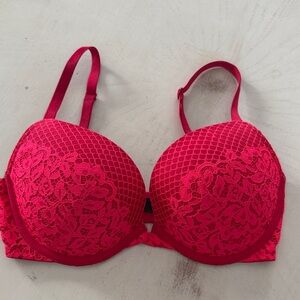 Victoria’s Secret Sexy Red Lace Push-Up Bra - 32DD